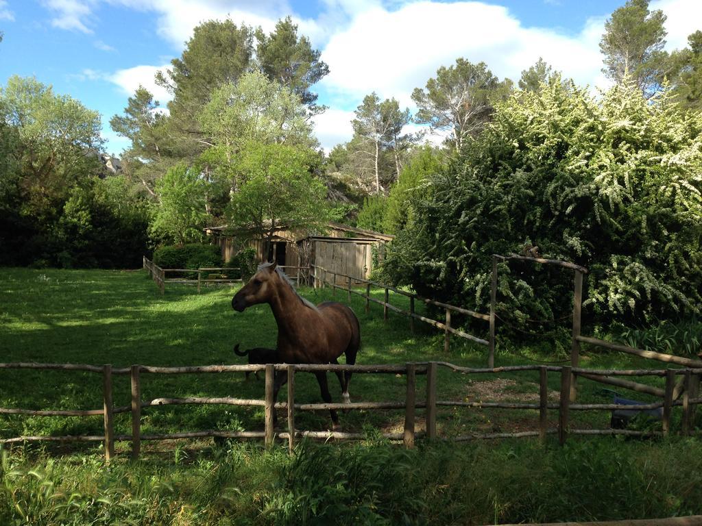 De La Leque * Fontvieille